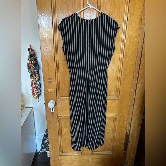 Max Mara Vada Black Striped Jersey V-neck  Cap-sleeve Waisted Midi Dress - Picture 8 of 8